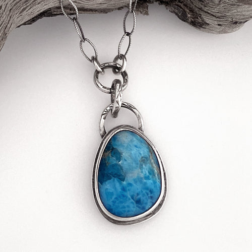 sterling silver apatite gemstone cabochon necklace  handcrafted