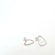 Load image into Gallery viewer, sterling silver post earrings wire triangle shape b truso

